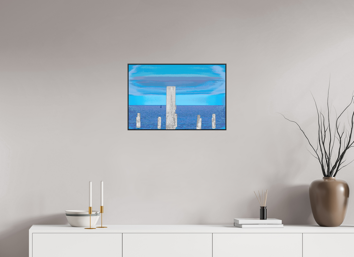 60 x 40 cm, Foto hinter Acryl matt, ArtBox 25mm Profiltiefe schwarz 720 Pfähle im Meer